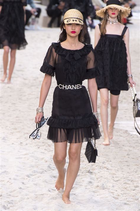 chanel spring 2019 french villa|Chanel runway fashion.